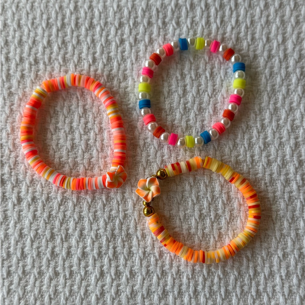 NEW Handmade Neon Orange Coral Blue Hibiscus Faux Pearl 3 Stretch Bracelet Set